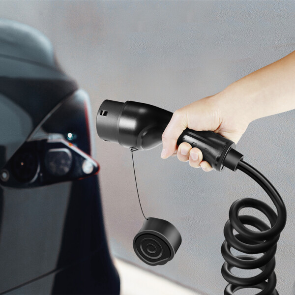 LogiLink E-Auto-Spiralladekabel Typ 2, 3-phasig, 11 kW, 5 m