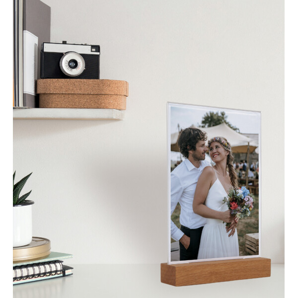 sigel Tischaufsteller mit Holzsockel, Acryl, DIN A4, gerade