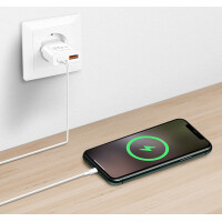 LogiLink USB-Steckdosenadapter, 1x USB-C (PD), 1x USB-A (QC)