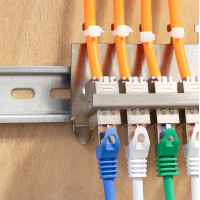 LogiLink Hutschienenhalter für 4 Keystone Module,...